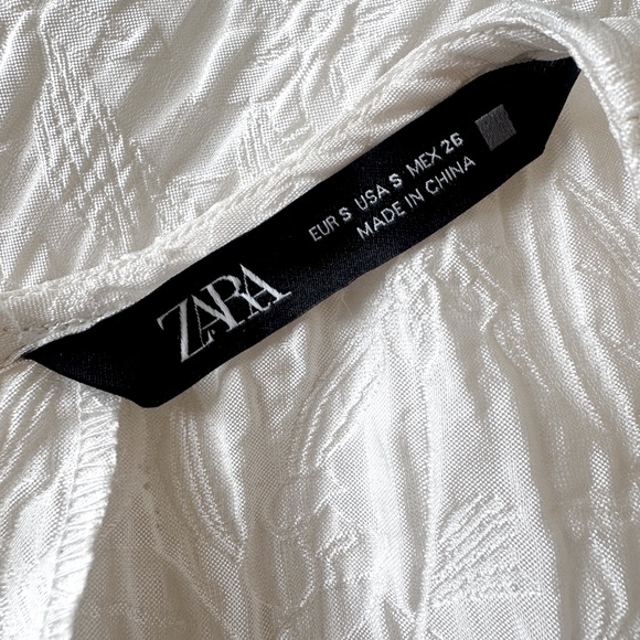 Zara Voluminous Flounce Mini Dress in Ivory. Size Small. - Picture 10 of 12